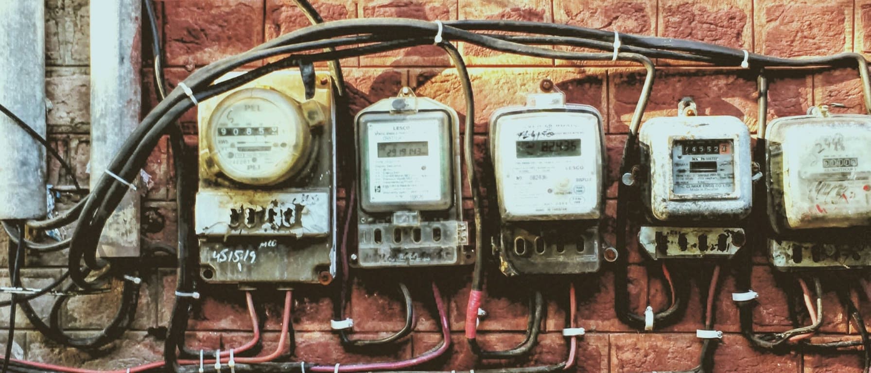 HEDNO (ΔΕΔΔΗΕ) smart meters in Greece: what data they provide, what the H1 port is and how a smart home uses it